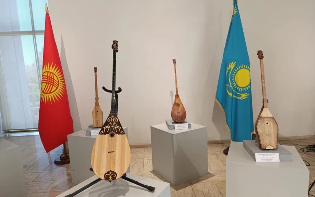 “Yüzyılların İzinde: Kazakistan Tarihinin Görüntüsü” Adlı Uluslararası Fotoğraf Sergisi Bişkek’te Açıldı