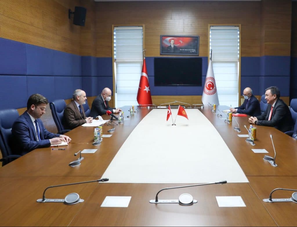 Kubanıçbek Ömüraliyev Türkiye Büyük Millet Meclisi Uluslararası İlişkiler Komisyonu Başkanı Akif Çağatay Kılıç İle Görüştü