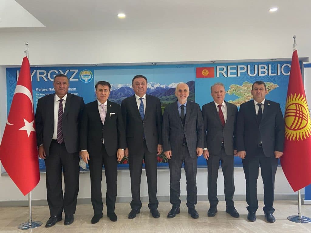 Büyükelçi Kubanıçbek Ömüraliyev, Milletvekilleri Ve TürkPA Üyeleri İle Görüştü