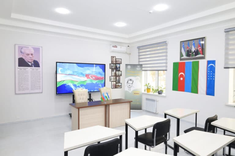 Fergana Devlet Üniversitesi’nde Bahtiyar Vahabzade’nin Adını Taşıyan Azerbaycan Çalışmaları Oditoryumu Açıldı