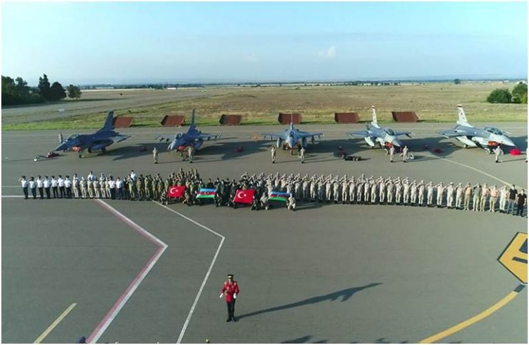Azerbaycan Türk F-16’ları Törenle Karşılandı