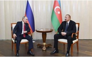 Azerbaycan Cumhurbaşkanı Aliyev Rusya Devlet Başkanı Putin İle Görüştü