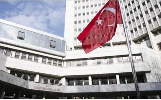 İşgalci Ermenistan Cenaze Törenindeki Sivillere Saldırdı