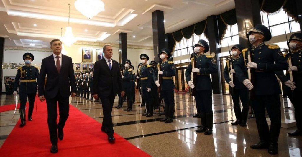 Kazakistan Savunma Bakanı: “Ana Vatandan Ata Vatana Hoş Geldiniz”