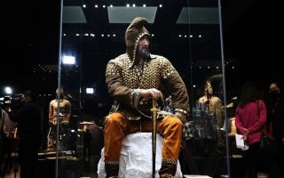 Kazakistan Yeni Keşfedilen 2 Bin 500 Yıllık “Altın Elbiseli Adam”ı Tanıttı
