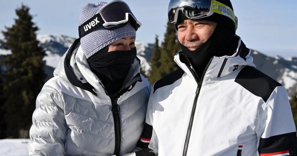 Caparov Turistleri Kırgızistan’a Kayak Yapmaya Davet Etti