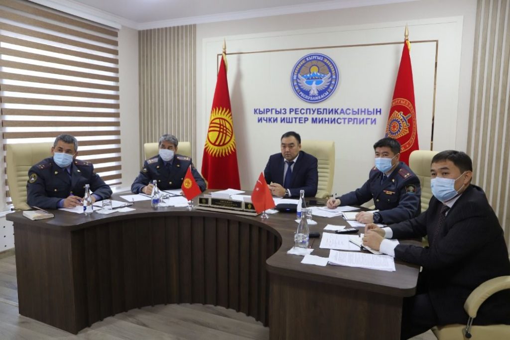 Kırgızıstan ve Türkiye İçişleri Bakanlarının Görüşmesi Gerçekleştirildi