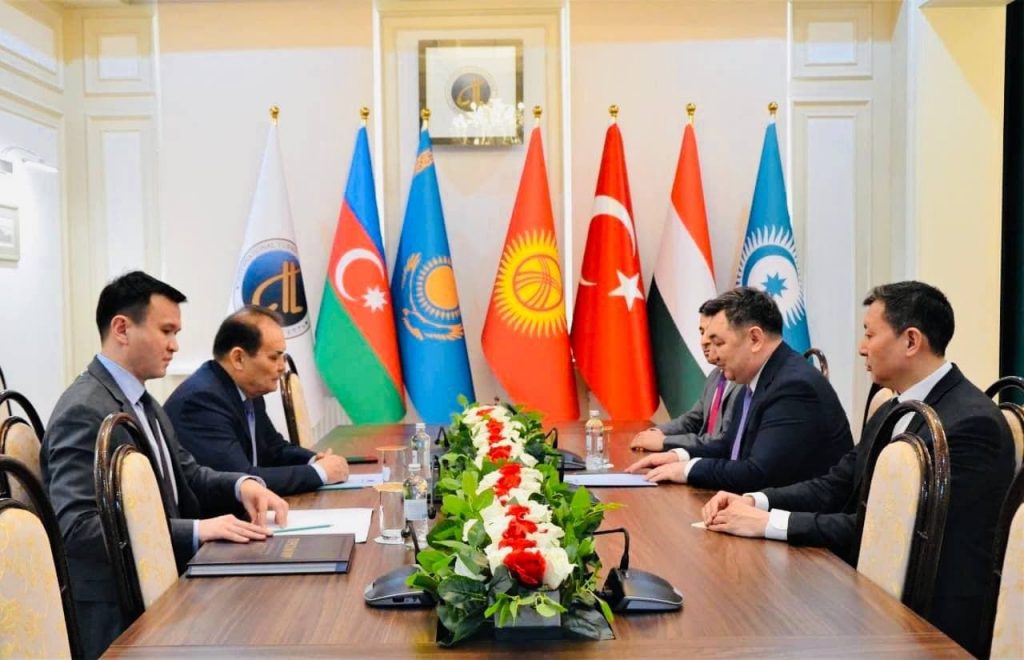 Bagdat Amireyev, Türk Akademisi’nin Yeni Binasını Ziyaret Etti
