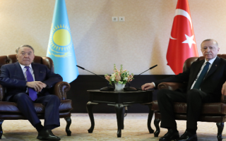 Cumhurbaşkanı Erdoğan, Kazakistan’ın Kurucu Cumhurbaşkanı Nazarbayev İle Görüştü
