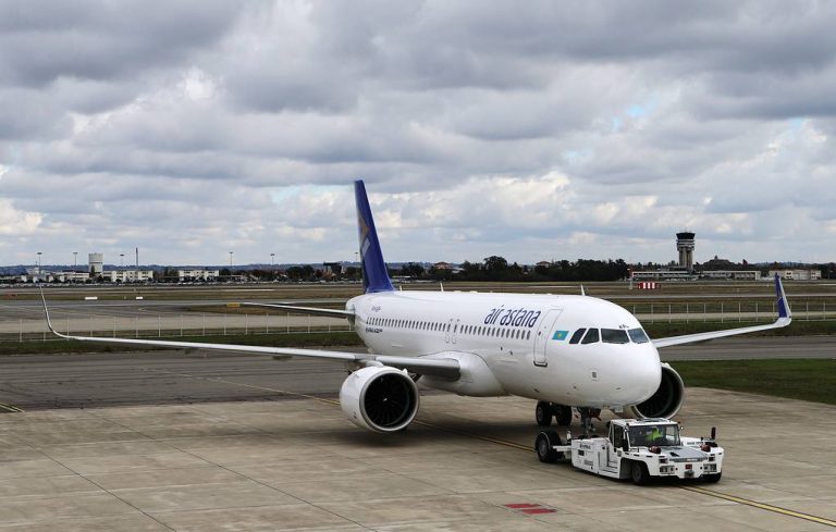 Air Astana Rusya Uçuşlarını Askıya Aldı