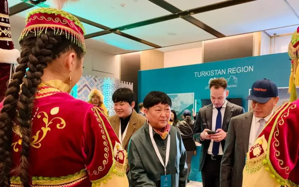 Pekin’de Kazakistan Kültür Merkezi Açılacak