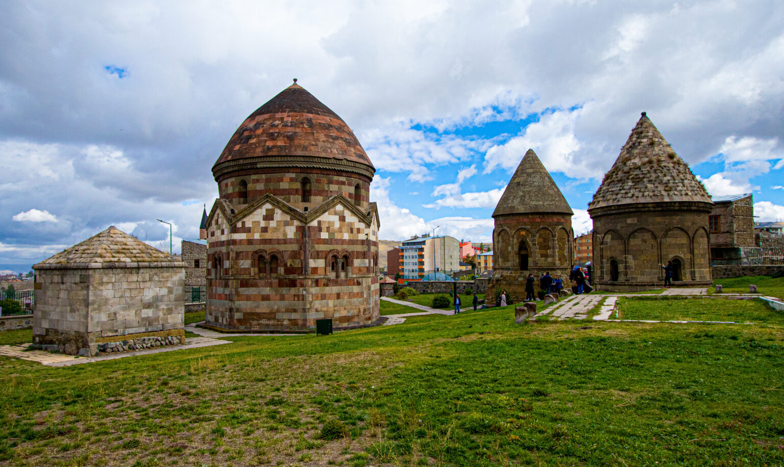 Saltuklu Kümbetleri – Erzurum