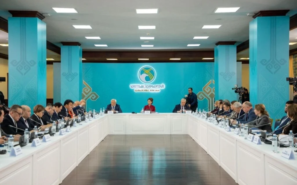 Kazakistan’da “Okuyan Millet” ve Yaratıcı Endüstri Gelişimi Konuşuldu