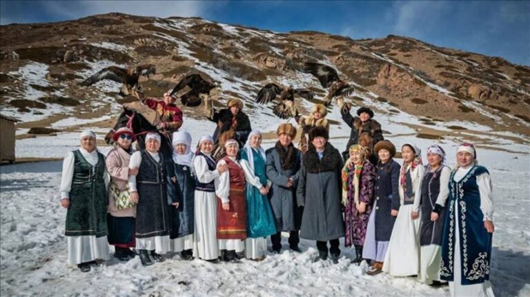 Issık-Kul’de Kış Festivali Kültür ve Turizmi Birleştirdi