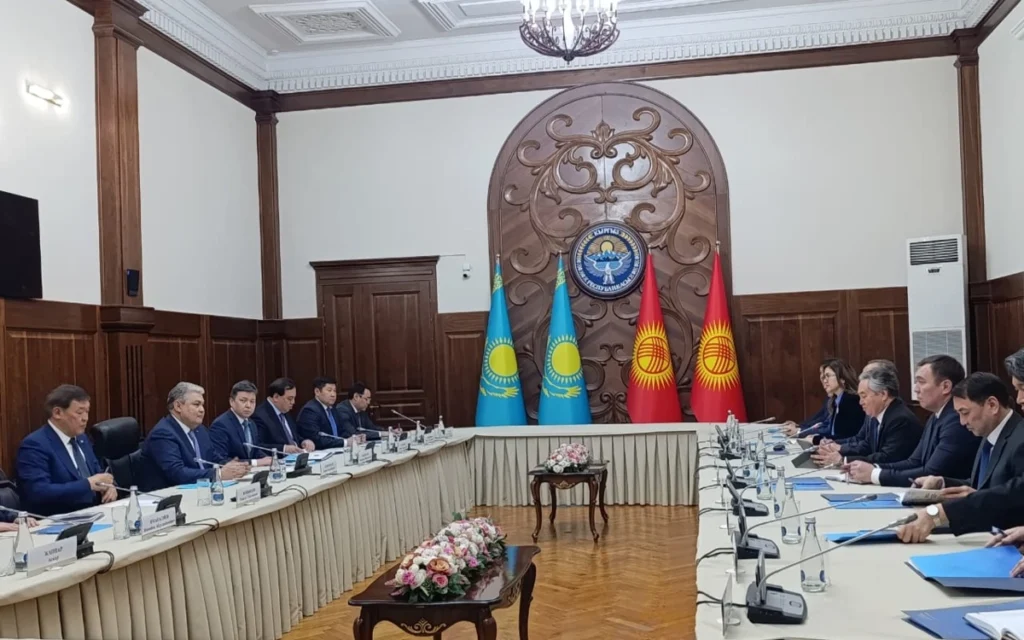 Kazakistan ve Kırgızistan İkili İlişkileri Güçlendiriyor