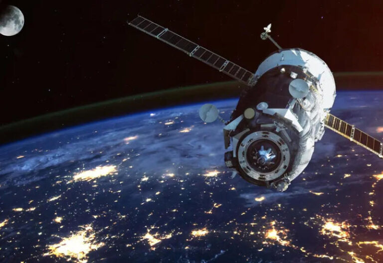 Özbekistan, 2028 Yılına Kadar “Mirzo Ulughbek” Uyduyu Fırlatacak ve İlk Astronotunu Eğitecek