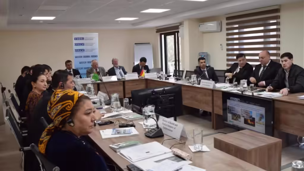 Türkistan Ülkeleri Uzmanları Aşkabat’ta Mülteci ve Göçmen Yardımlarını Görüştü