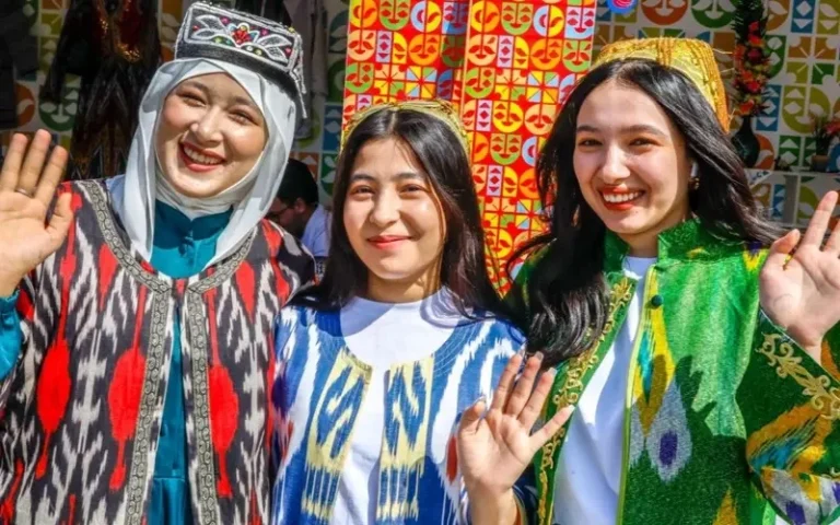 Kazakistan’da Etnik Uyum Yüksek Düzeyde Güven Veriyor